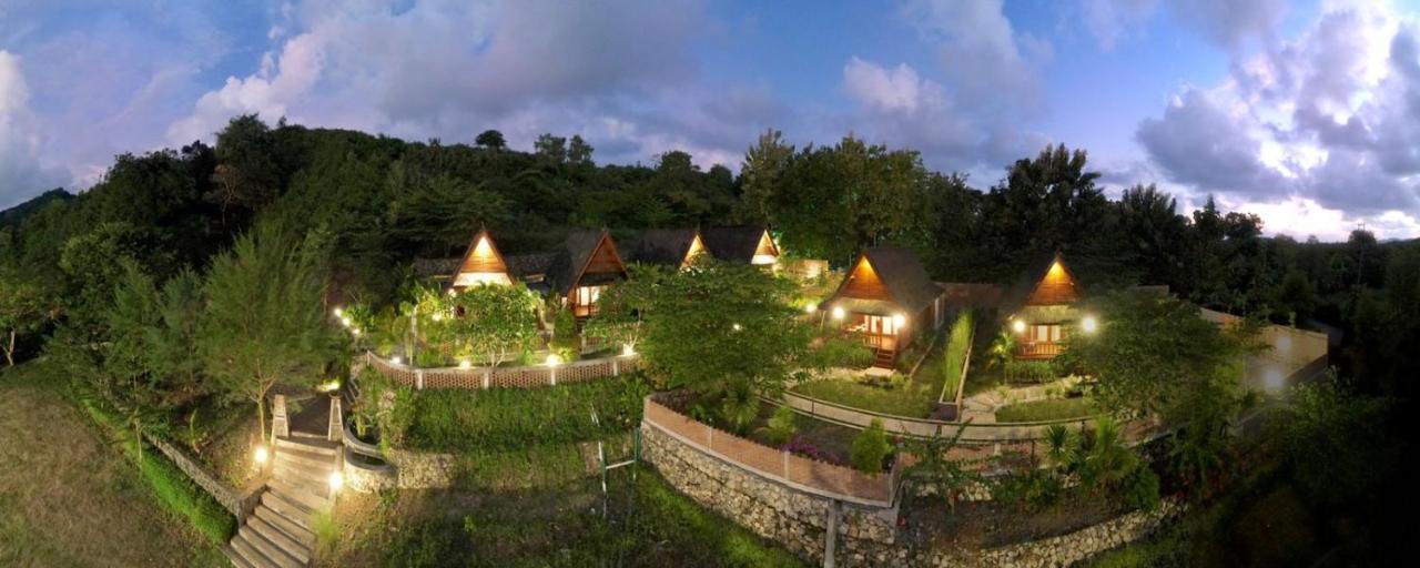 Cersen Resort Lombok Kuta  ภายนอก รูปภาพ