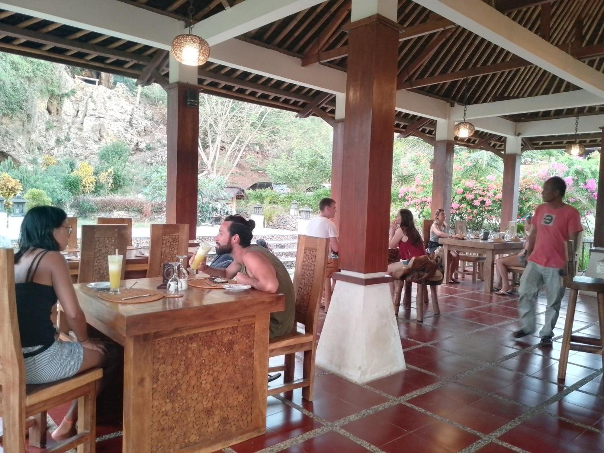 Cersen Resort Lombok Kuta  ภายนอก รูปภาพ